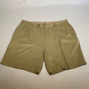 Tommy Bahama 100% Silk Shorts size 42